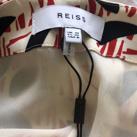 REISS
Eline Spliced Printed Skirt Size 6 - Picture 8 of 10